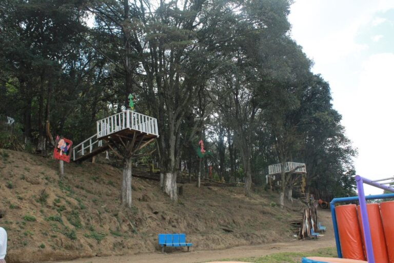 area-de-miradores-en-parque-ecoturistico